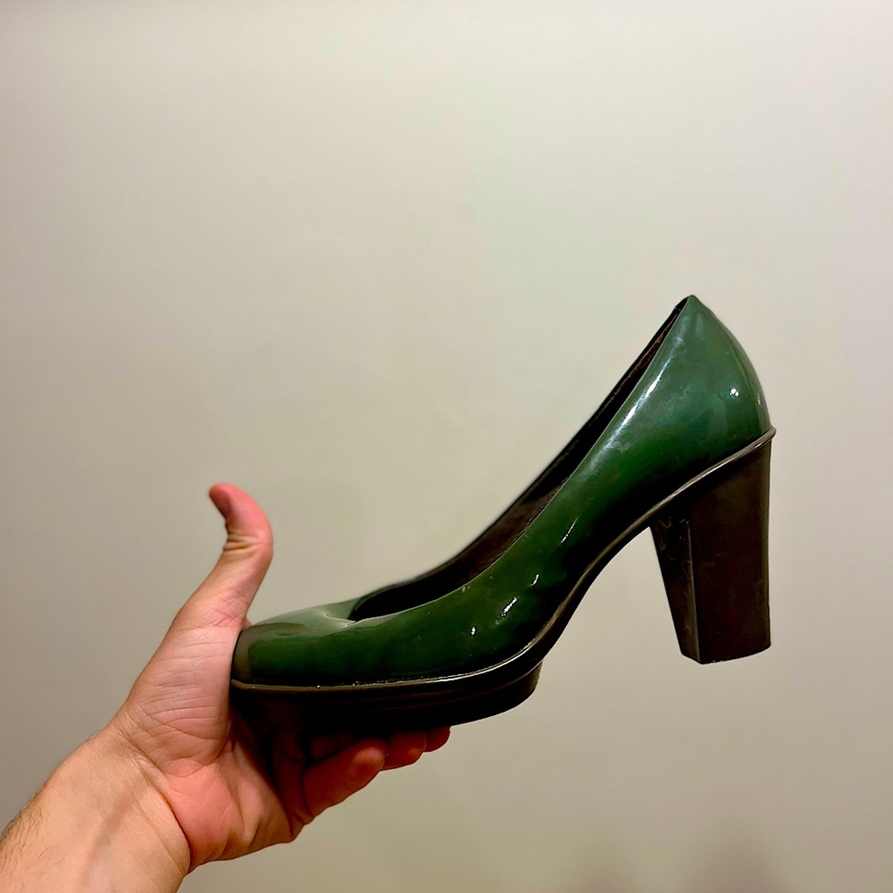 CAMPER Italian made patent leather olive green high heels EU 39 US 9